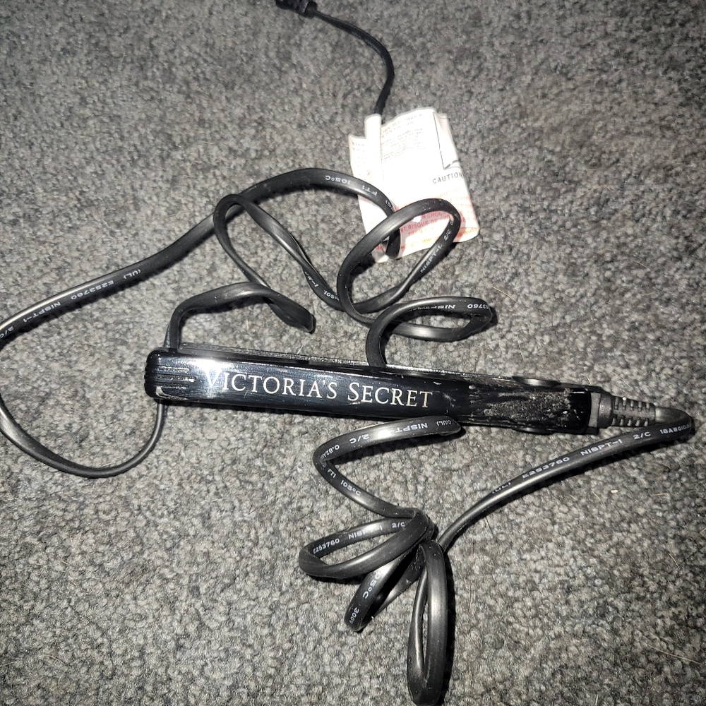 Victoria's Secret mini flat iron